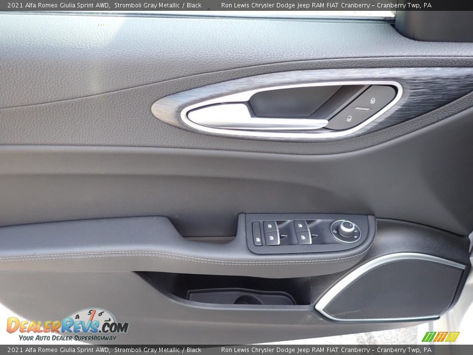 Door Panel of 2021 Alfa Romeo Giulia Sprint AWD Photo #15