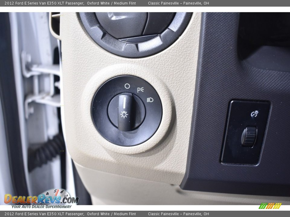 2012 Ford E Series Van E350 XLT Passenger Oxford White / Medium Flint Photo #13
