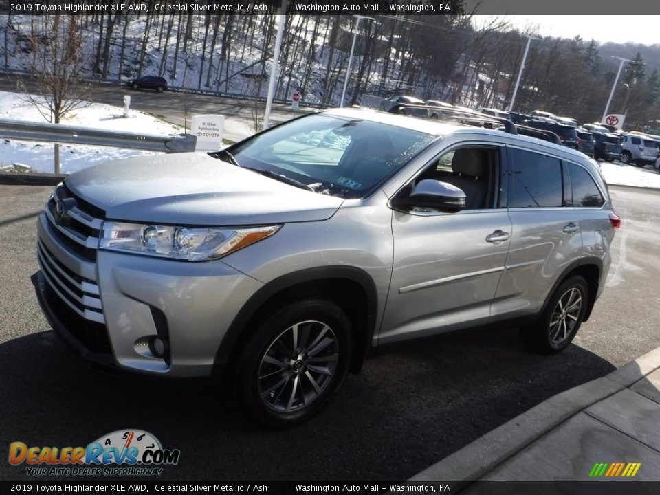 2019 Toyota Highlander XLE AWD Celestial Silver Metallic / Ash Photo #11