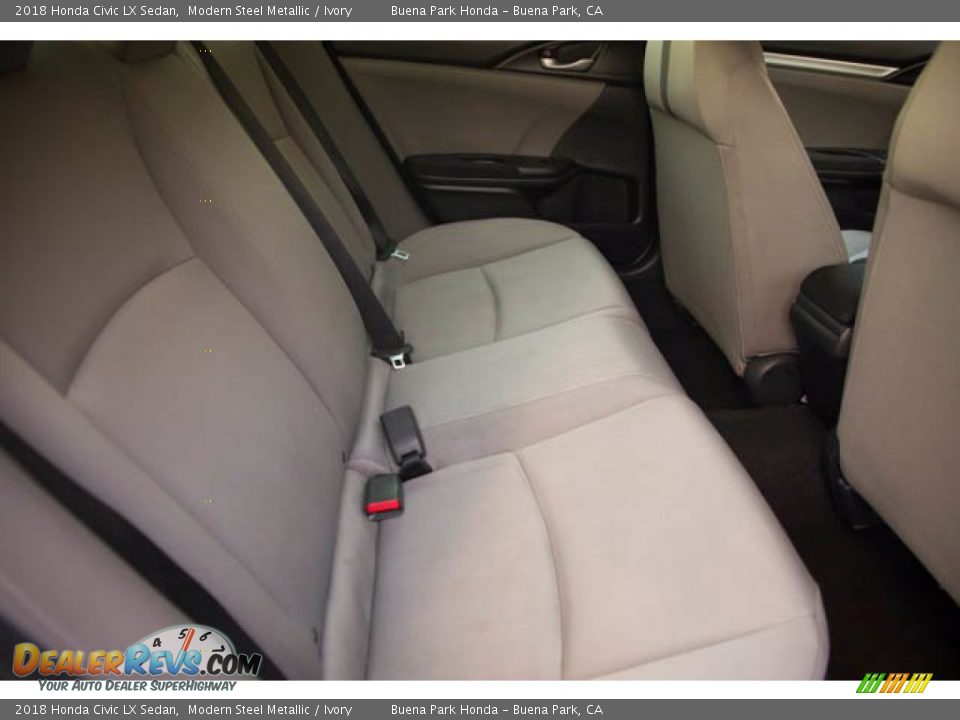 2018 Honda Civic LX Sedan Modern Steel Metallic / Ivory Photo #22