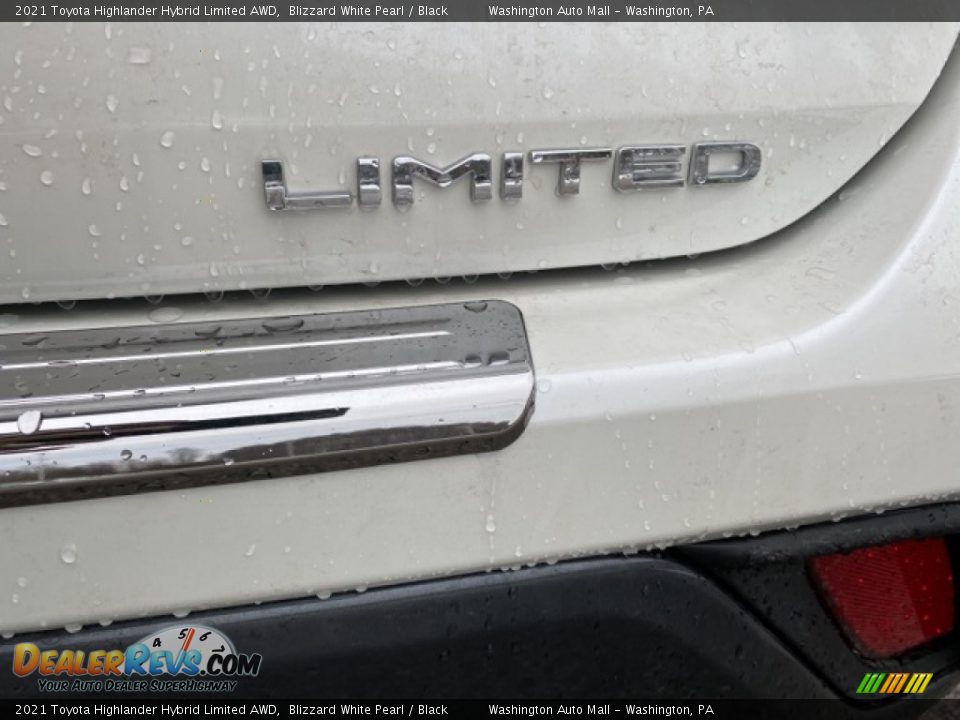 2021 Toyota Highlander Hybrid Limited AWD Blizzard White Pearl / Black Photo #28
