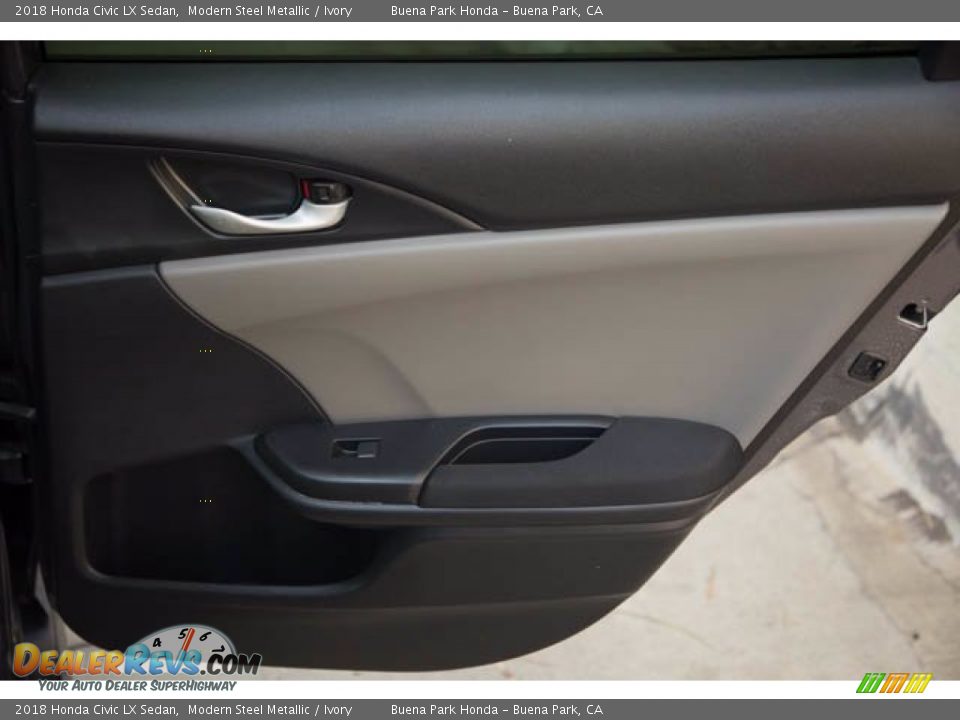 2018 Honda Civic LX Sedan Modern Steel Metallic / Ivory Photo #32