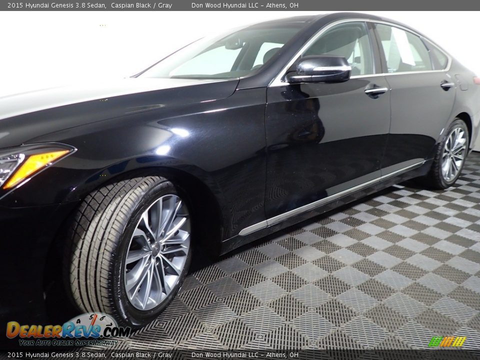 2015 Hyundai Genesis 3.8 Sedan Caspian Black / Gray Photo #8