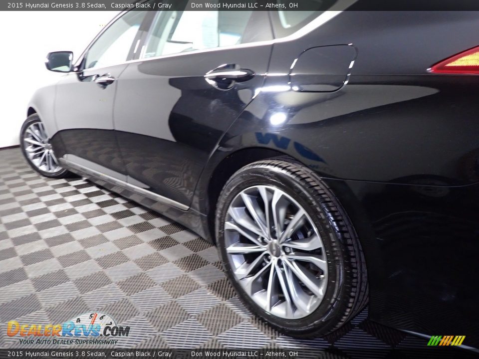 2015 Hyundai Genesis 3.8 Sedan Caspian Black / Gray Photo #14