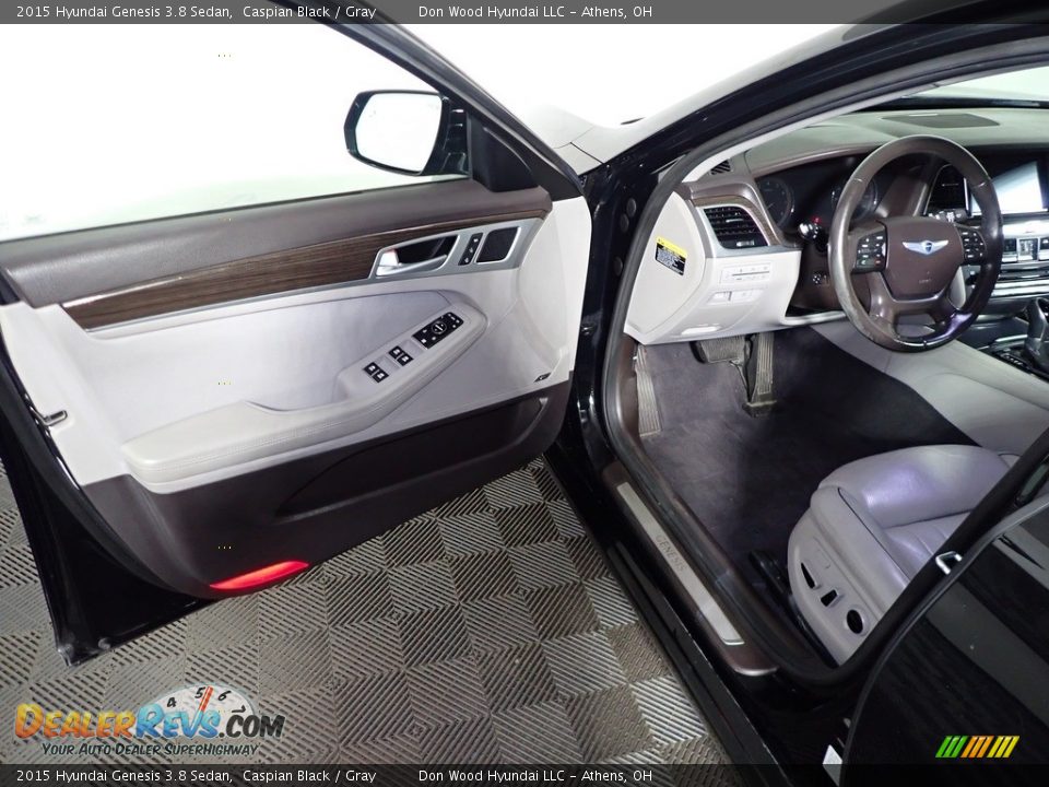 2015 Hyundai Genesis 3.8 Sedan Caspian Black / Gray Photo #16