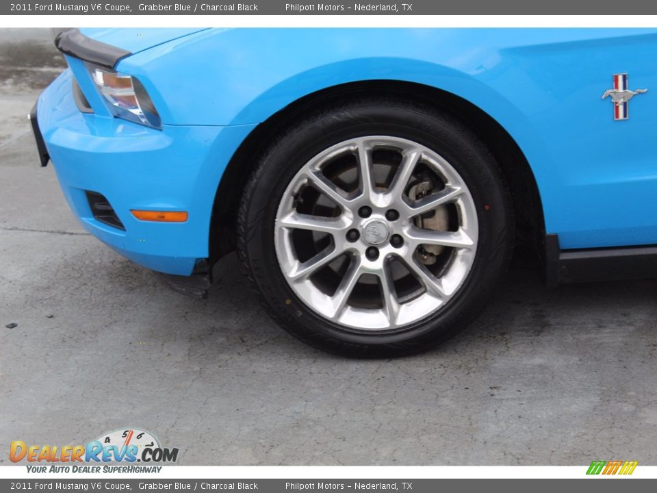 2011 Ford Mustang V6 Coupe Grabber Blue / Charcoal Black Photo #6