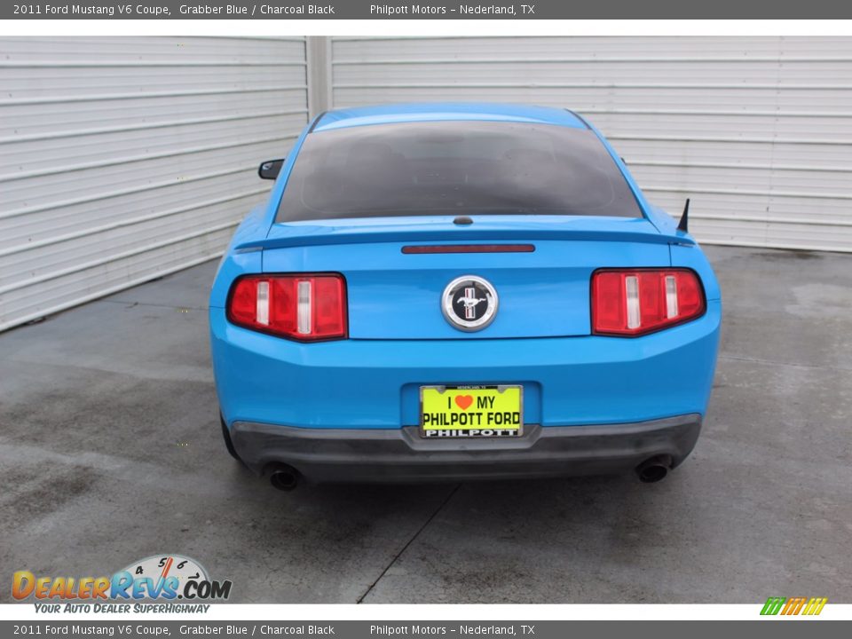 2011 Ford Mustang V6 Coupe Grabber Blue / Charcoal Black Photo #9