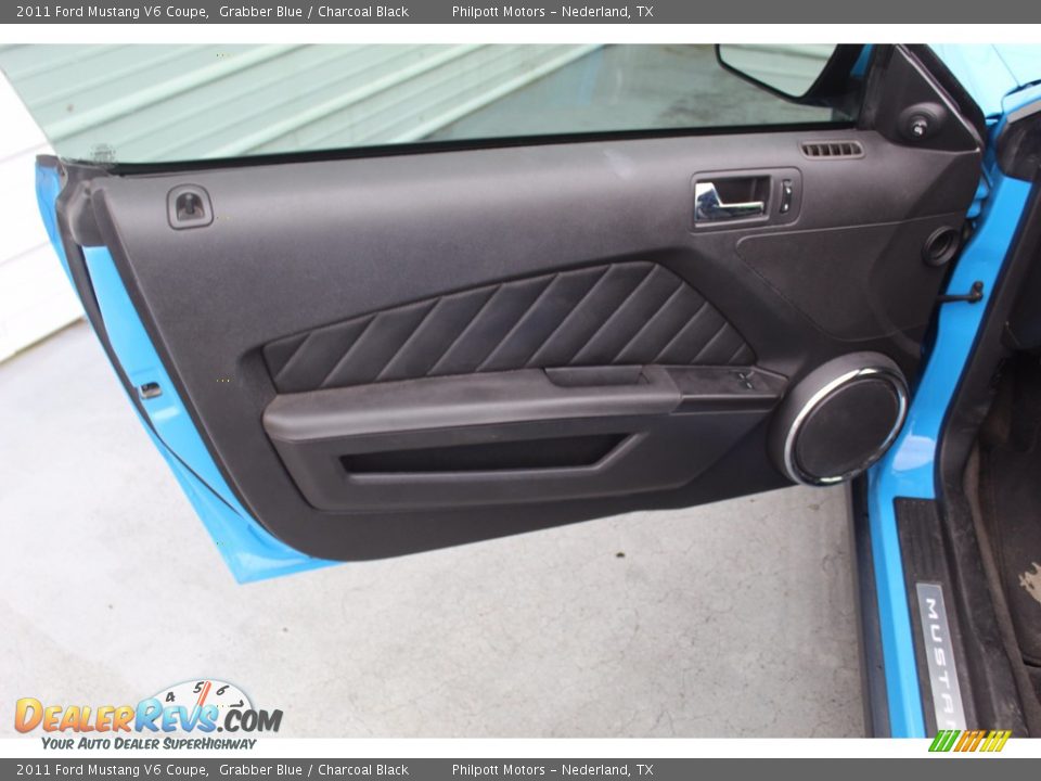 2011 Ford Mustang V6 Coupe Grabber Blue / Charcoal Black Photo #14