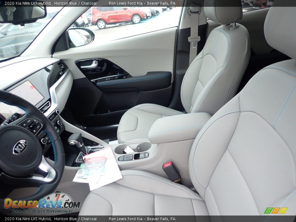 Front Seat of 2020 Kia Niro LXS Hybrid Photo #14