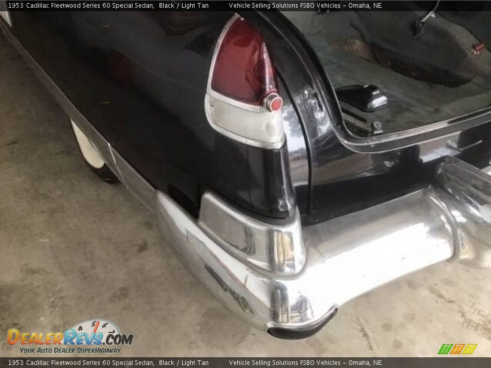 1953 Cadillac Fleetwood Series 60 Special Sedan Black / Light Tan Photo #31