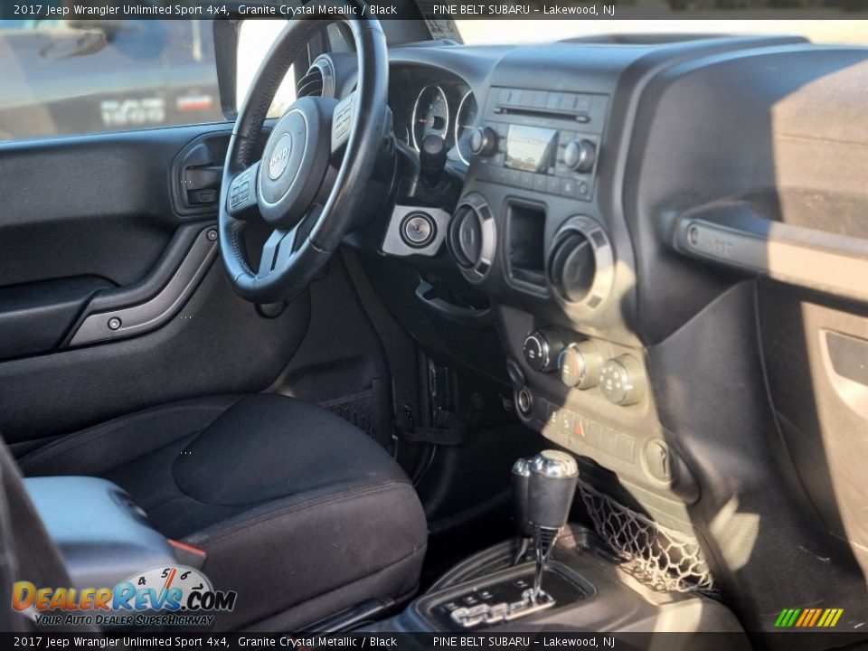 2017 Jeep Wrangler Unlimited Sport 4x4 Granite Crystal Metallic / Black Photo #3