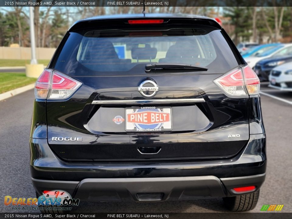 2015 Nissan Rogue S AWD Super Black / Charcoal Photo #17