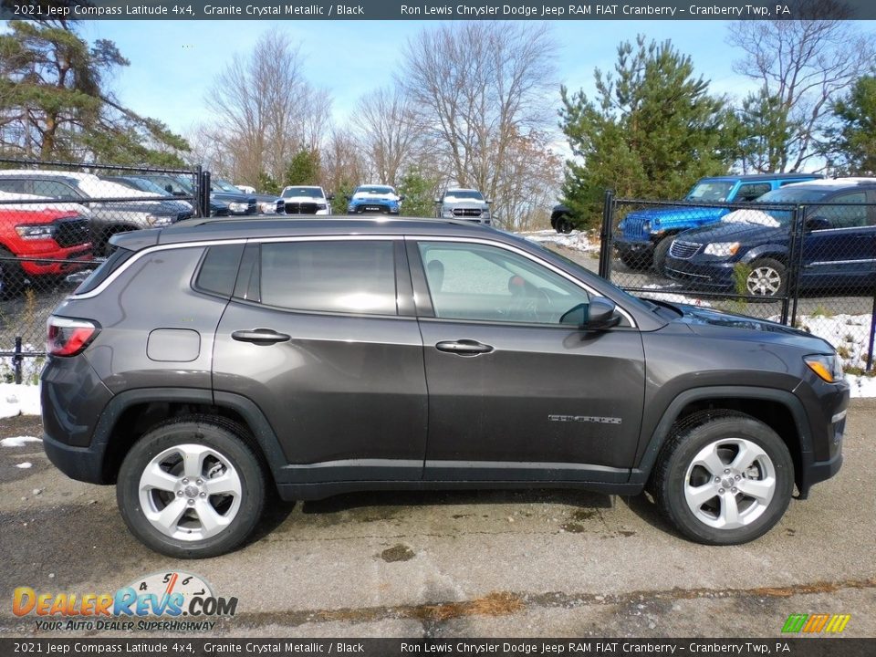 2021 Jeep Compass Latitude 4x4 Granite Crystal Metallic / Black Photo #4