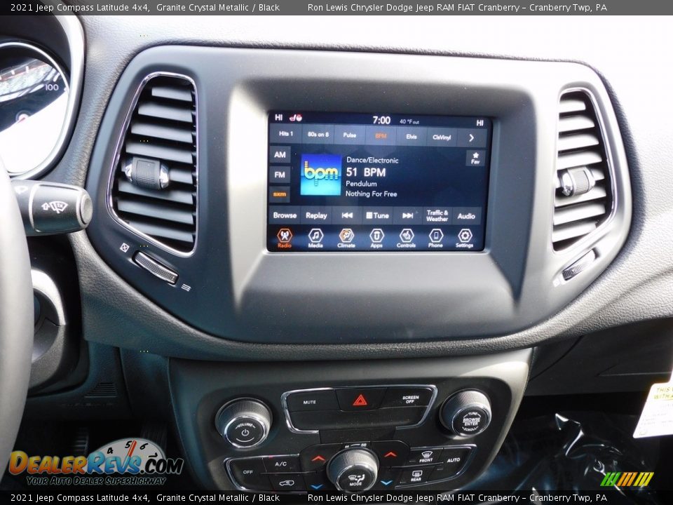 Controls of 2021 Jeep Compass Latitude 4x4 Photo #15