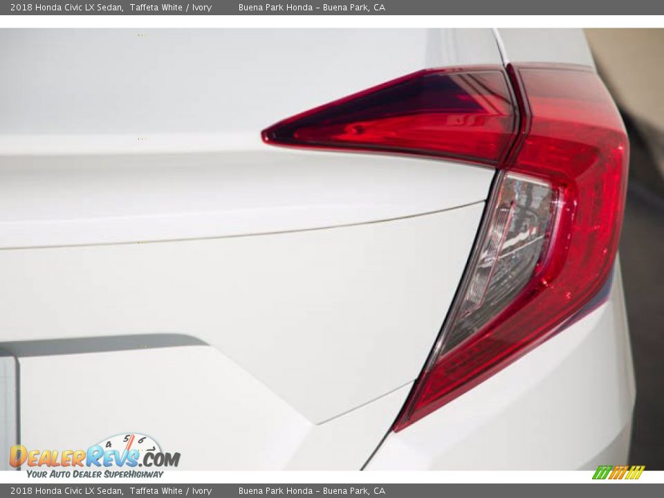 2018 Honda Civic LX Sedan Taffeta White / Ivory Photo #13