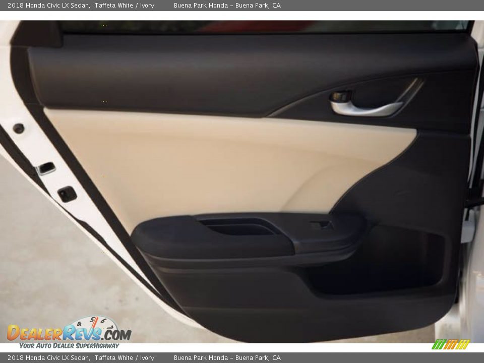 2018 Honda Civic LX Sedan Taffeta White / Ivory Photo #31