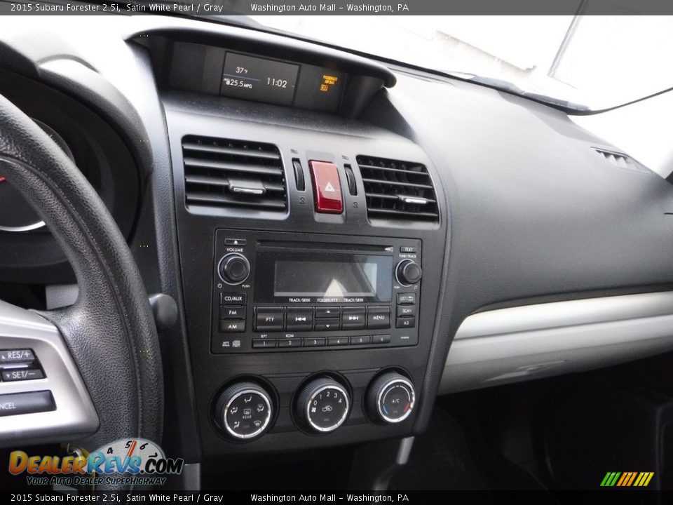 2015 Subaru Forester 2.5i Satin White Pearl / Gray Photo #3