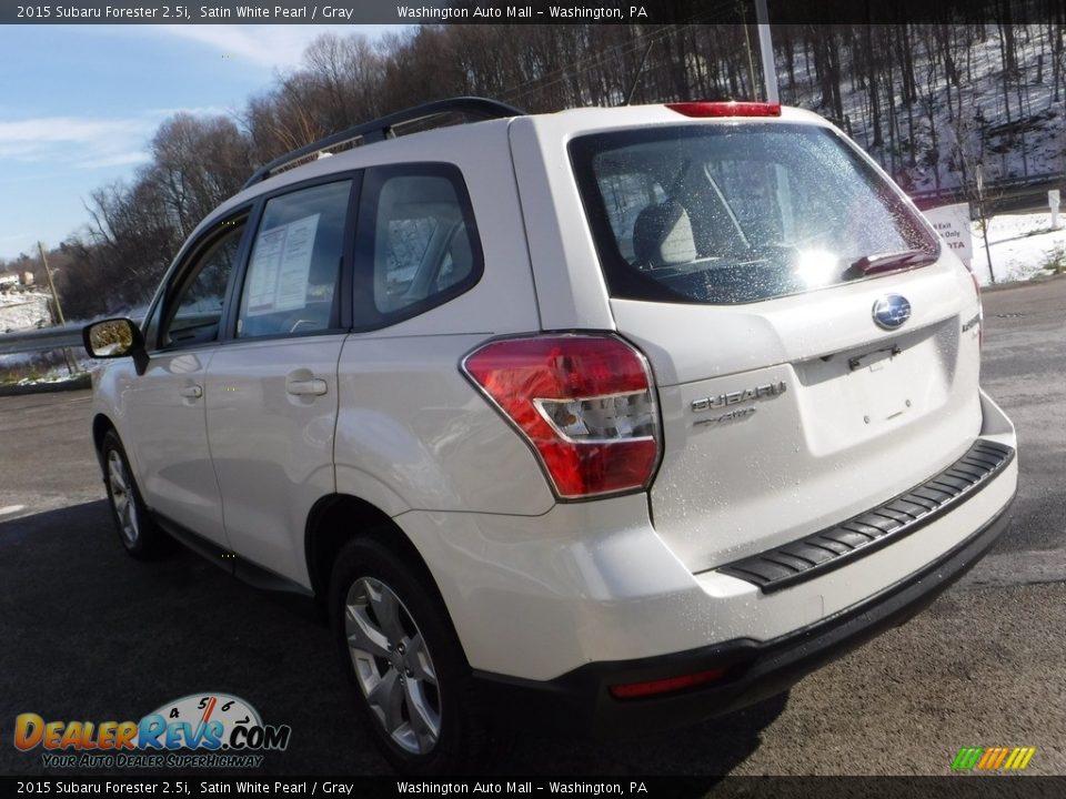 2015 Subaru Forester 2.5i Satin White Pearl / Gray Photo #11