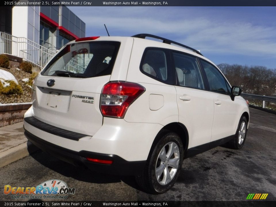 2015 Subaru Forester 2.5i Satin White Pearl / Gray Photo #13