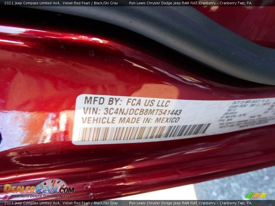 2021 Jeep Compass Limited 4x4 Velvet Red Pearl / Black/Ski Gray Photo #20