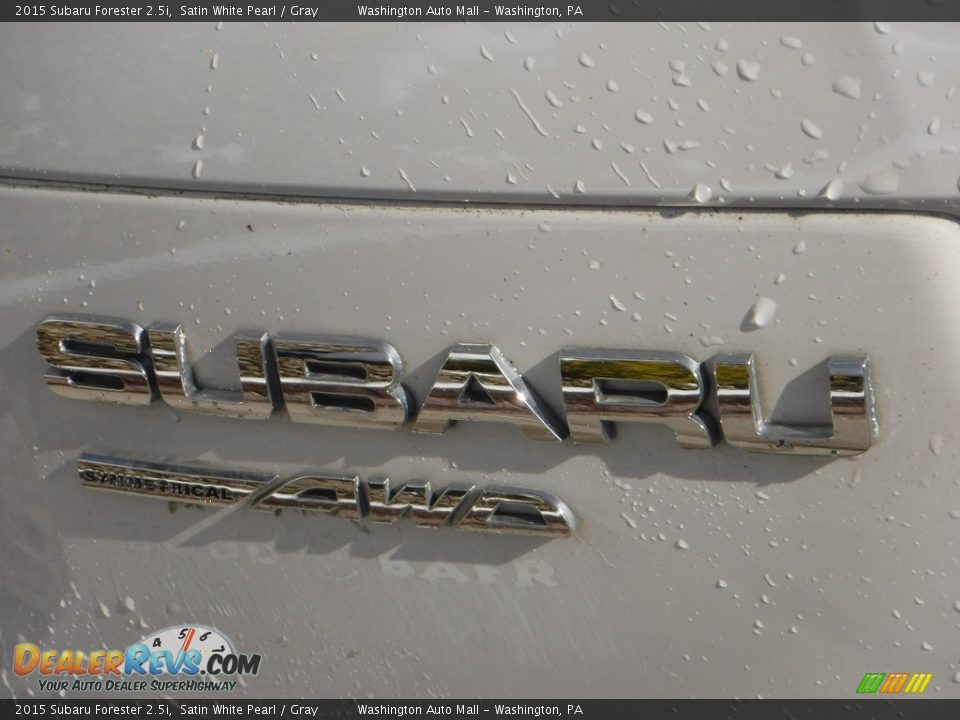 2015 Subaru Forester 2.5i Satin White Pearl / Gray Photo #14