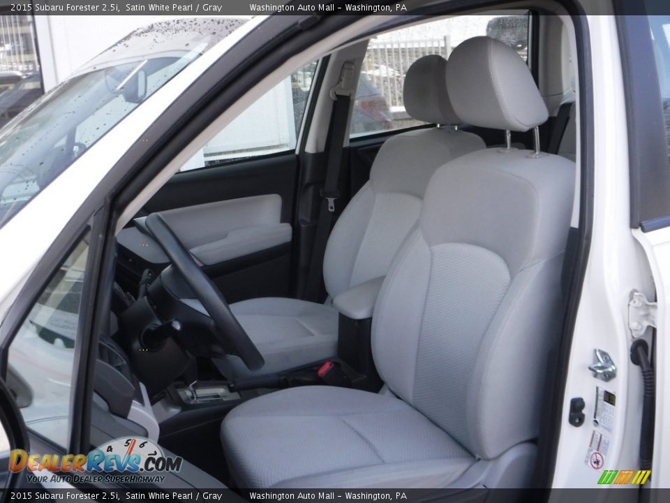 2015 Subaru Forester 2.5i Satin White Pearl / Gray Photo #18