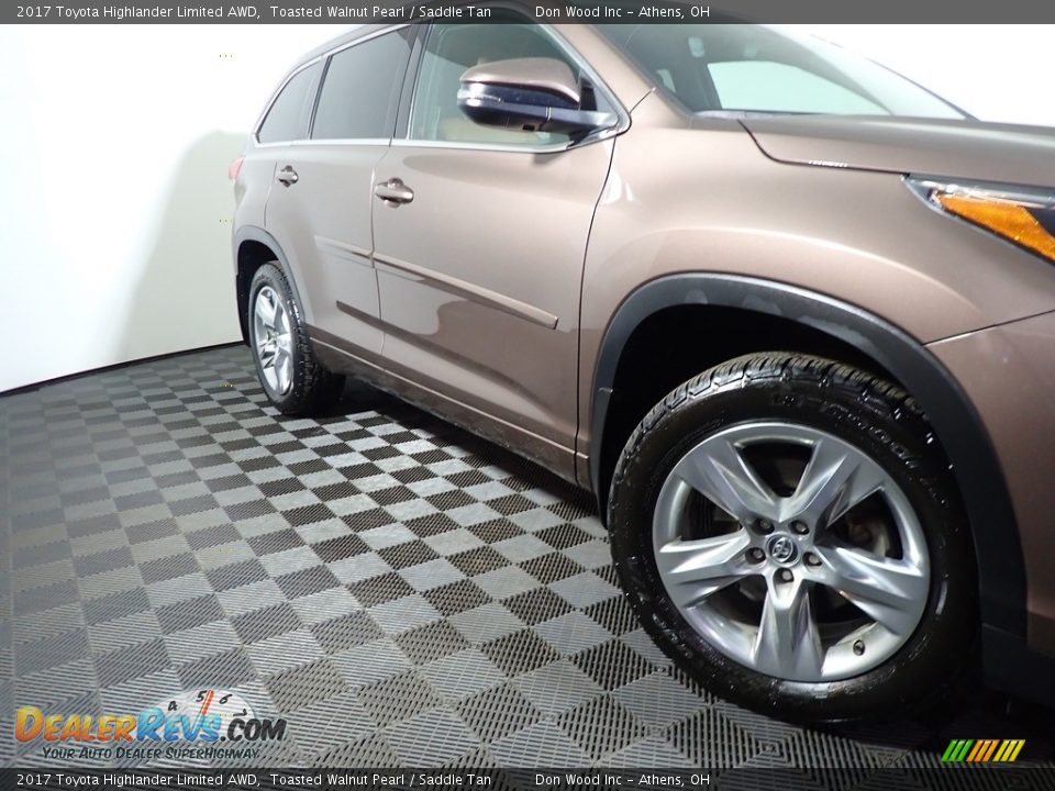 2017 Toyota Highlander Limited AWD Toasted Walnut Pearl / Saddle Tan Photo #3