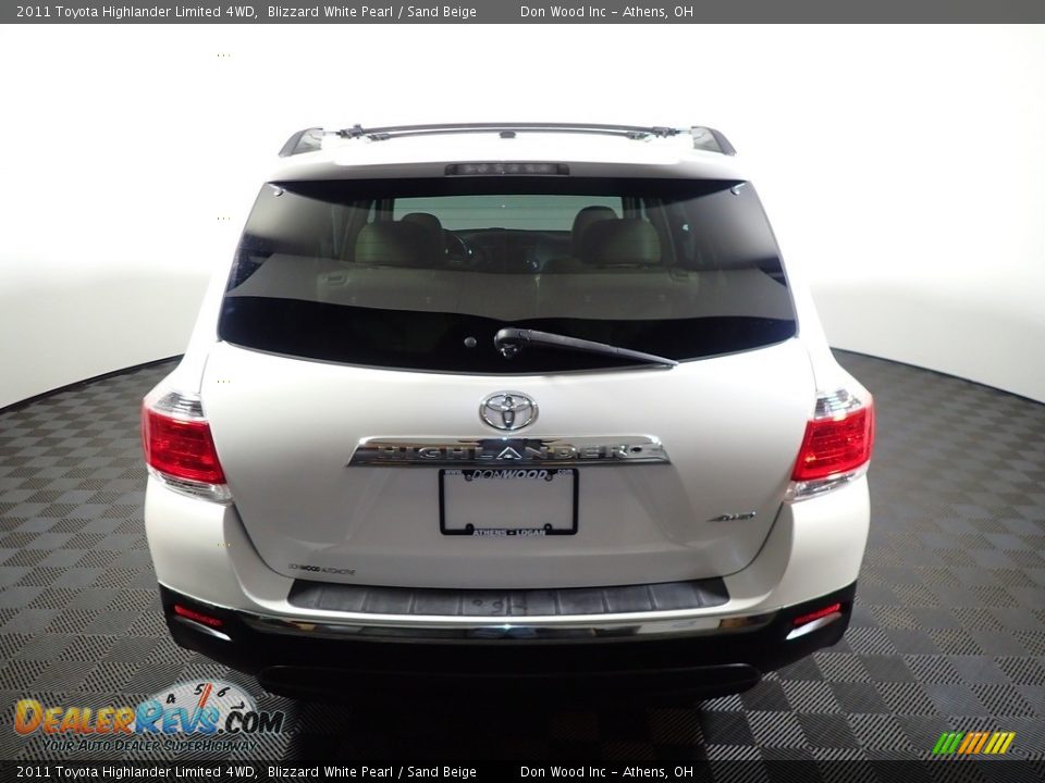 2011 Toyota Highlander Limited 4WD Blizzard White Pearl / Sand Beige Photo #12