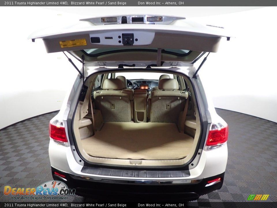 2011 Toyota Highlander Limited 4WD Blizzard White Pearl / Sand Beige Photo #13