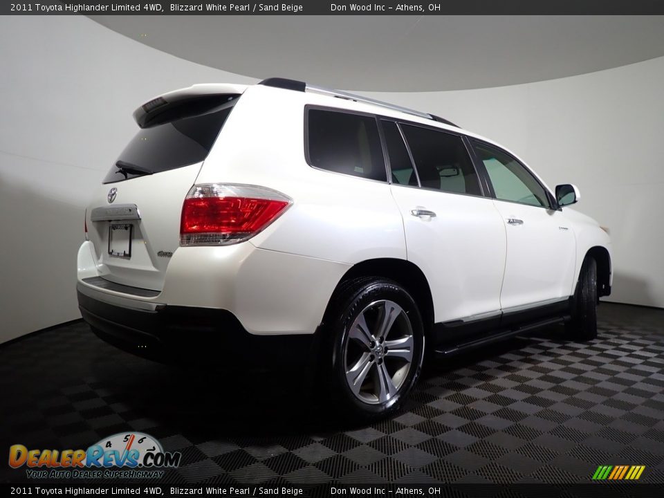 2011 Toyota Highlander Limited 4WD Blizzard White Pearl / Sand Beige Photo #17