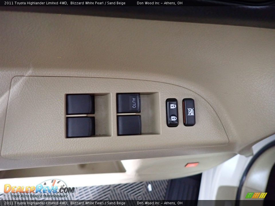 2011 Toyota Highlander Limited 4WD Blizzard White Pearl / Sand Beige Photo #21