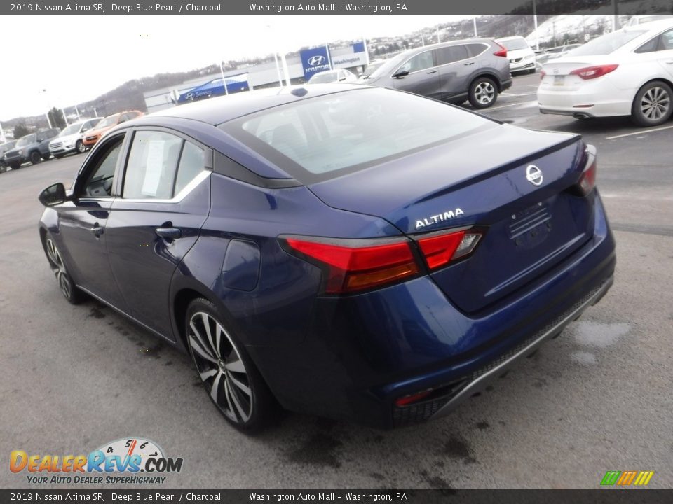 2019 Nissan Altima SR Deep Blue Pearl / Charcoal Photo #7