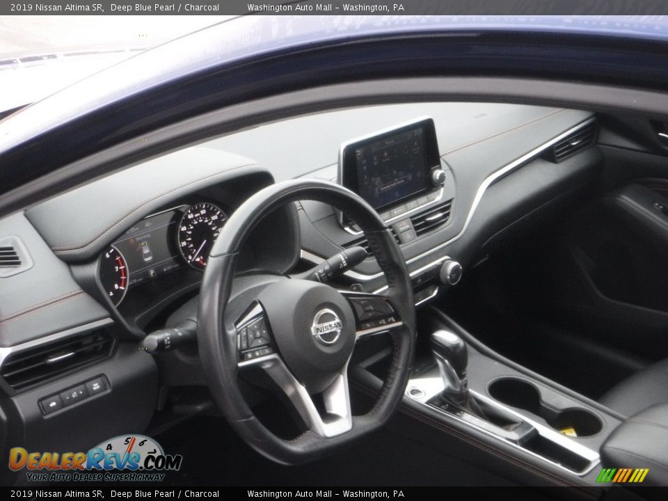 2019 Nissan Altima SR Deep Blue Pearl / Charcoal Photo #11