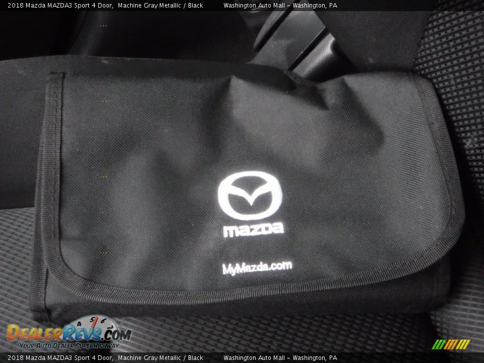 2018 Mazda MAZDA3 Sport 4 Door Machine Gray Metallic / Black Photo #25