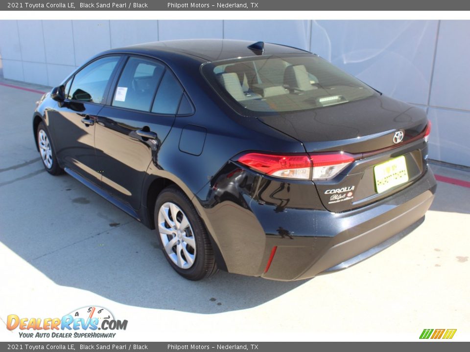 2021 Toyota Corolla LE Black Sand Pearl / Black Photo #5