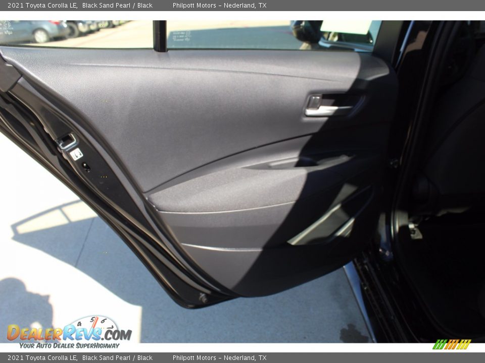 2021 Toyota Corolla LE Black Sand Pearl / Black Photo #17