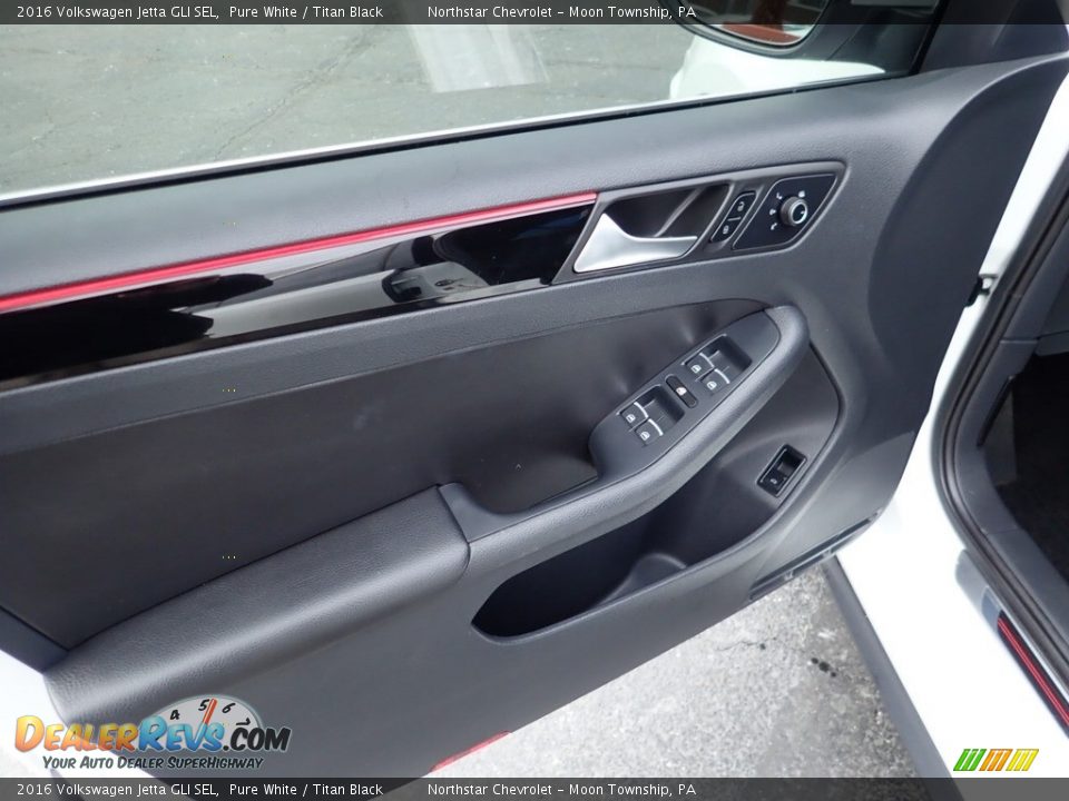 Door Panel of 2016 Volkswagen Jetta GLI SEL Photo #22