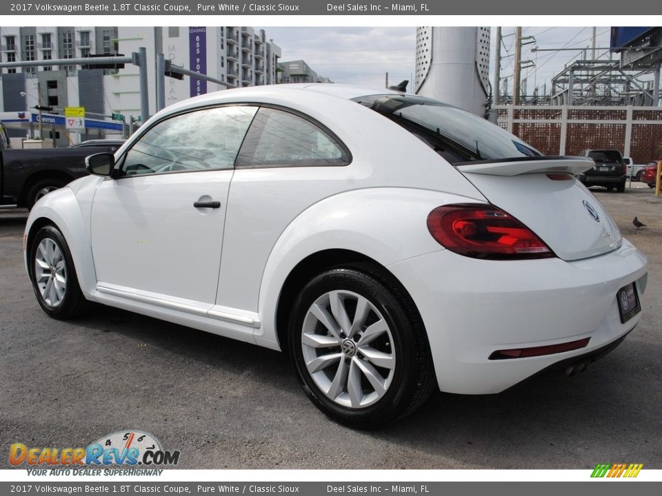 2017 Volkswagen Beetle 1.8T Classic Coupe Pure White / Classic Sioux Photo #7