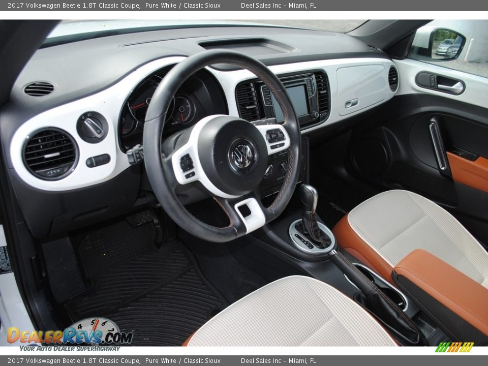 Classic Sioux Interior - 2017 Volkswagen Beetle 1.8T Classic Coupe Photo #14