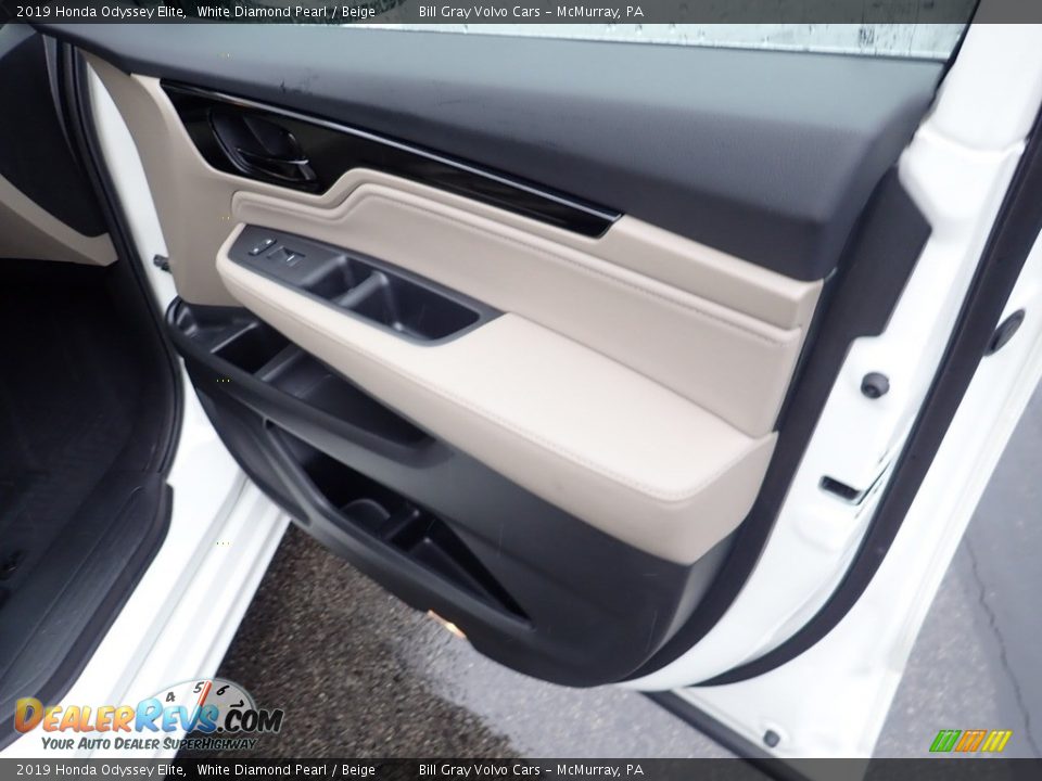 2019 Honda Odyssey Elite White Diamond Pearl / Beige Photo #13