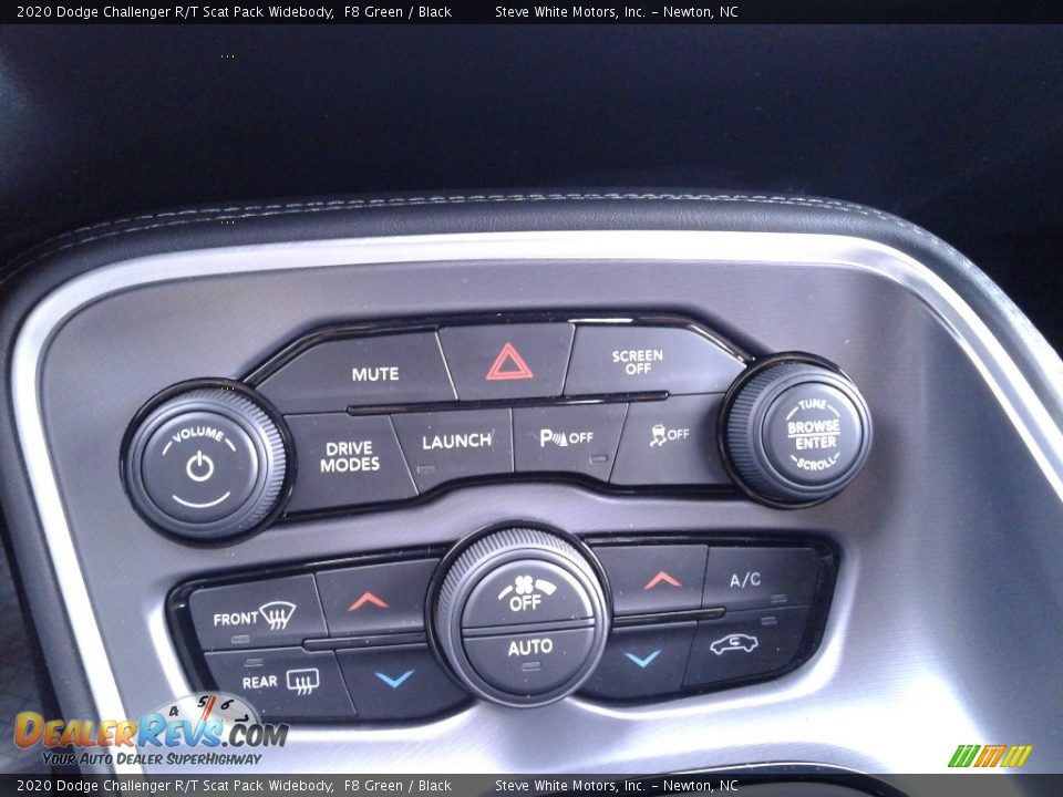 Controls of 2020 Dodge Challenger R/T Scat Pack Widebody Photo #26