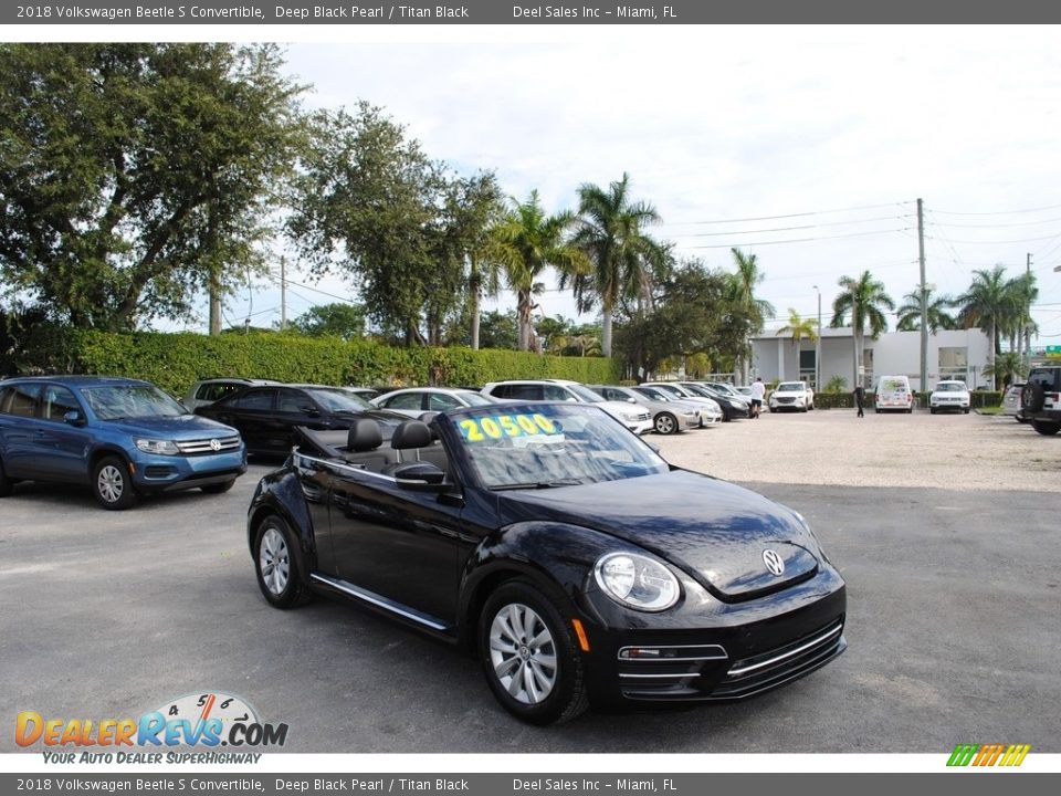 2018 Volkswagen Beetle S Convertible Deep Black Pearl / Titan Black Photo #1