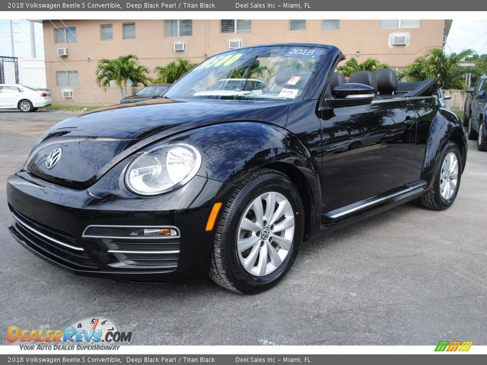 Deep Black Pearl 2018 Volkswagen Beetle S Convertible Photo #5
