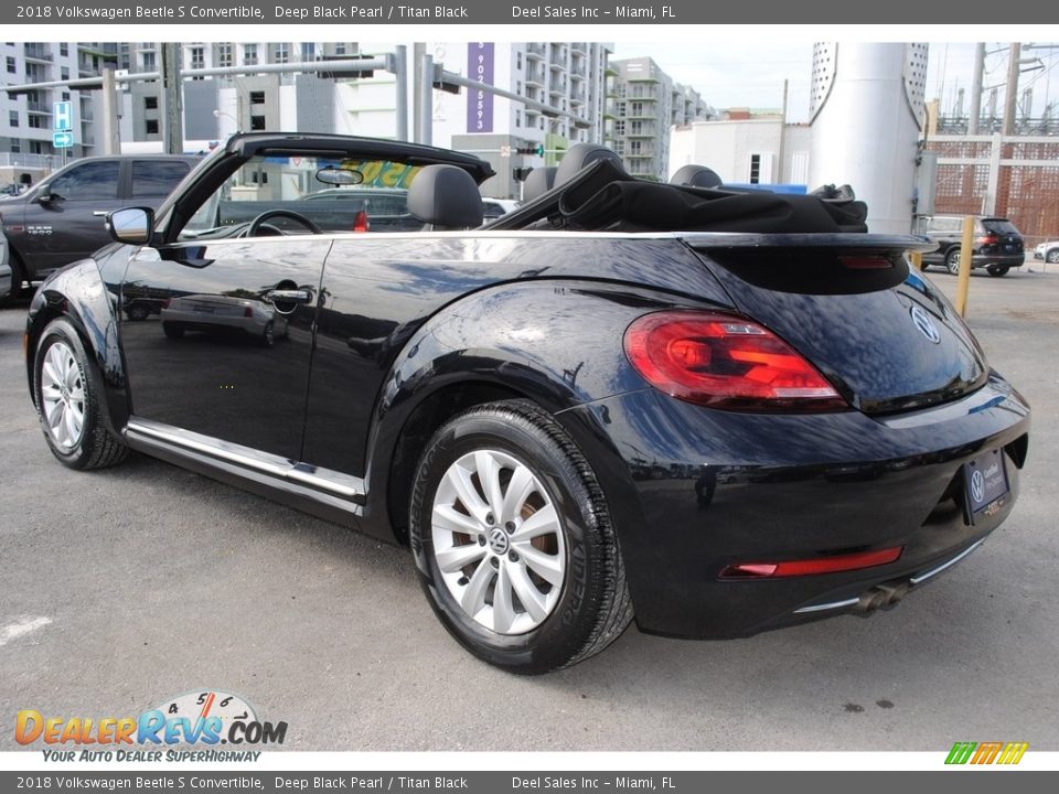 Deep Black Pearl 2018 Volkswagen Beetle S Convertible Photo #7