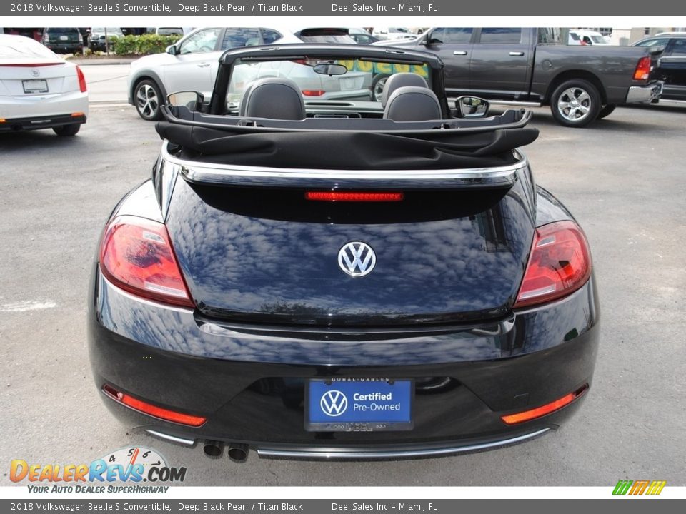 2018 Volkswagen Beetle S Convertible Deep Black Pearl / Titan Black Photo #8