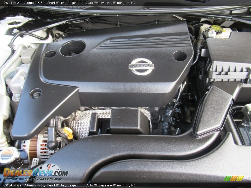 2014 Nissan Altima 2.5 SL Pearl White / Beige Photo #6
