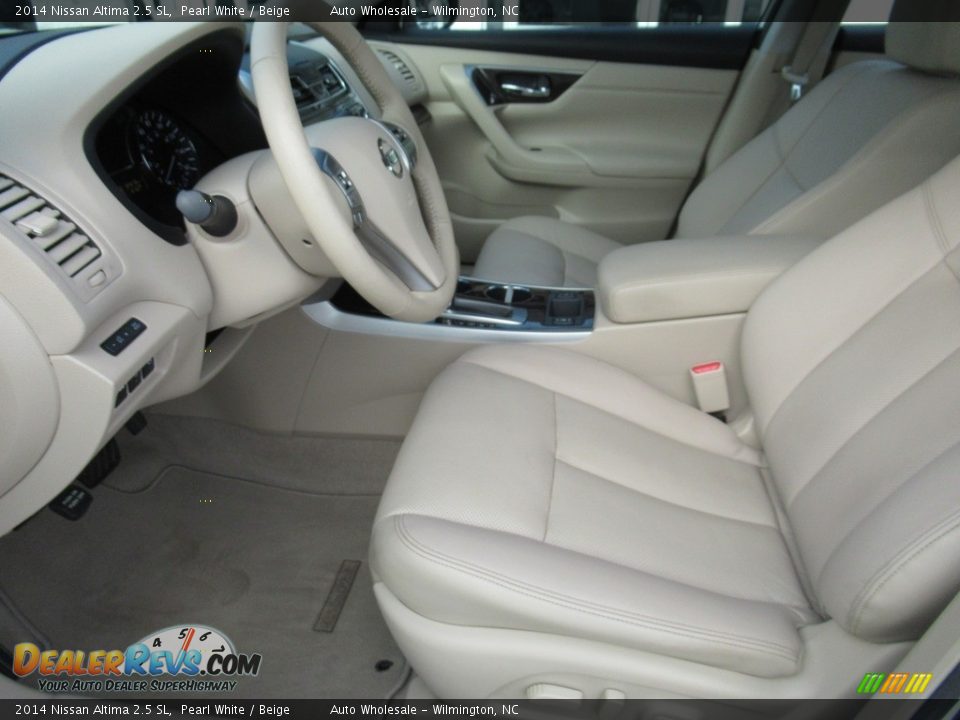 2014 Nissan Altima 2.5 SL Pearl White / Beige Photo #10