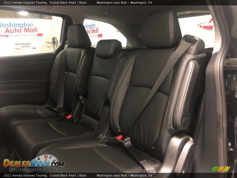 2021 Honda Odyssey Touring Crystal Black Pearl / Black Photo #5