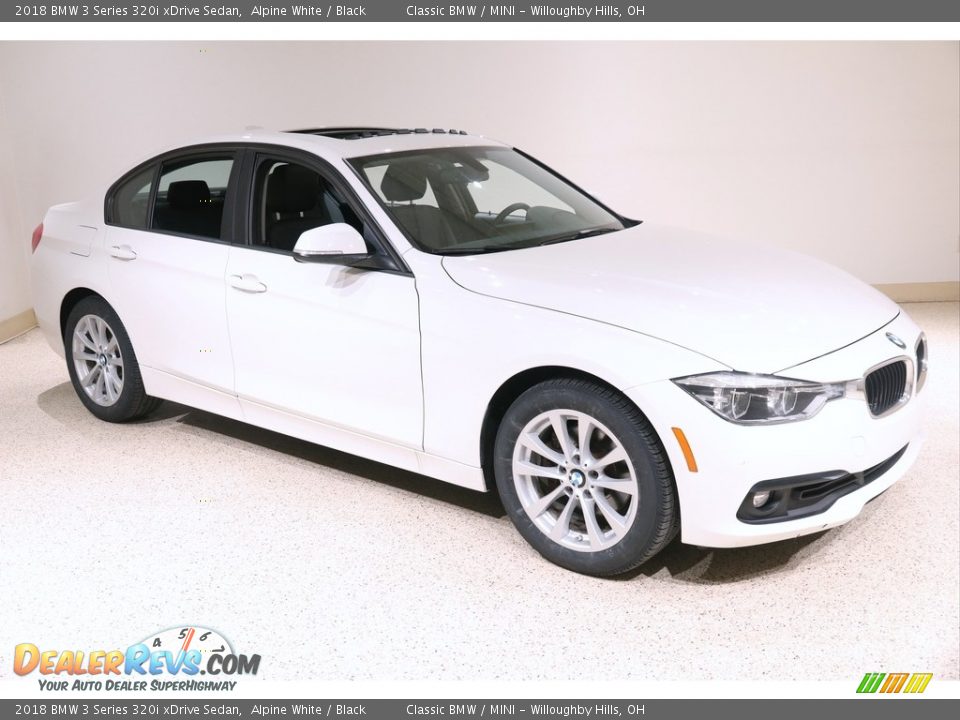 2018 BMW 3 Series 320i xDrive Sedan Alpine White / Black Photo #1