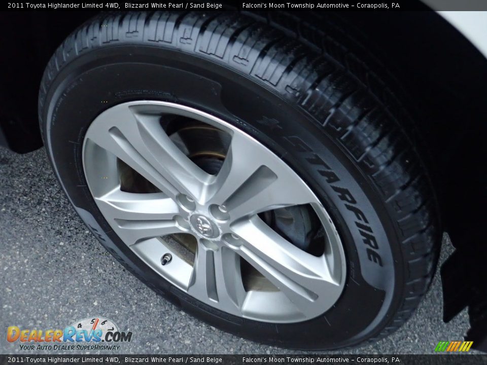 2011 Toyota Highlander Limited 4WD Blizzard White Pearl / Sand Beige Photo #10